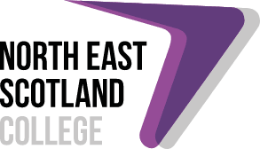 Logotipo da Faculdade do Nordeste da Escócia